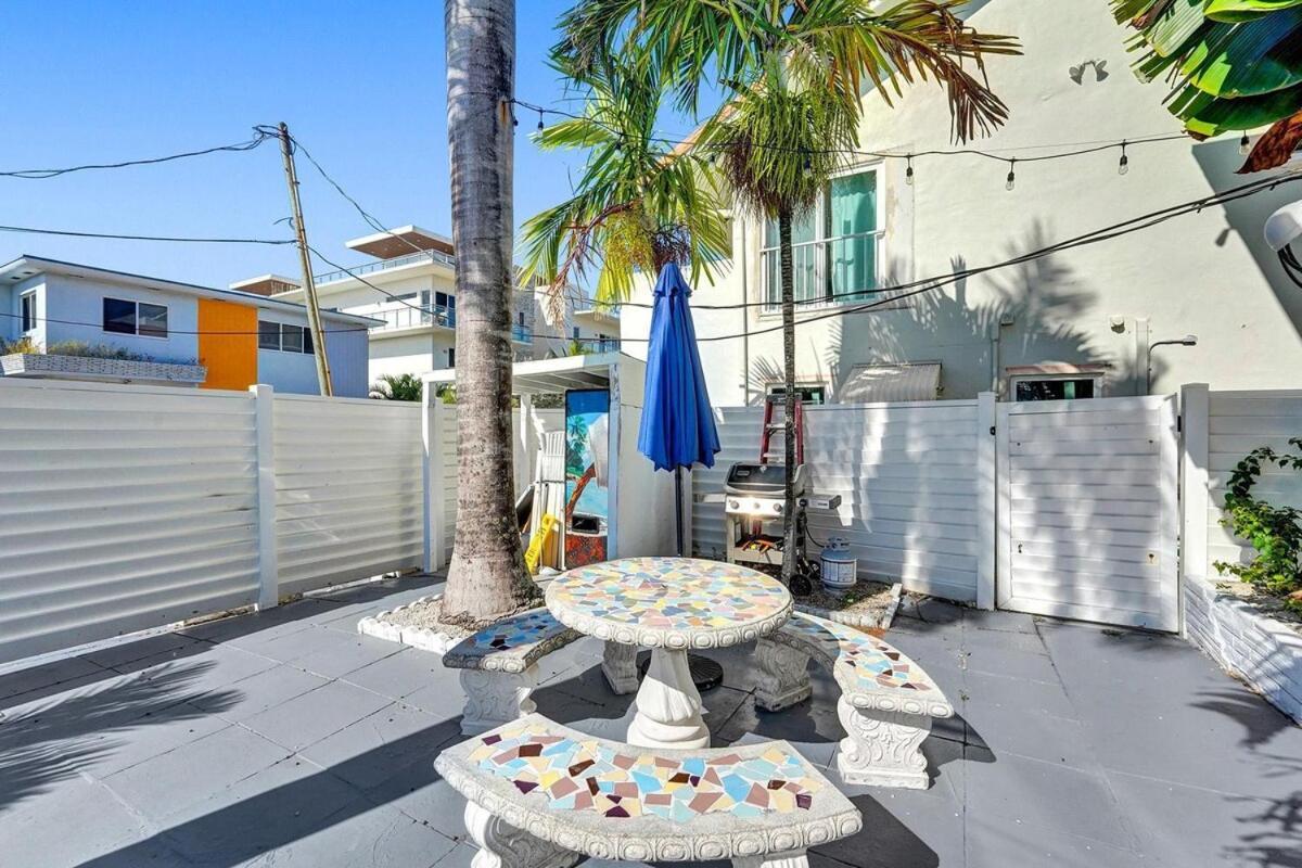 Waves On Desoto Rental Unit With Pool Hollywood Exterior foto