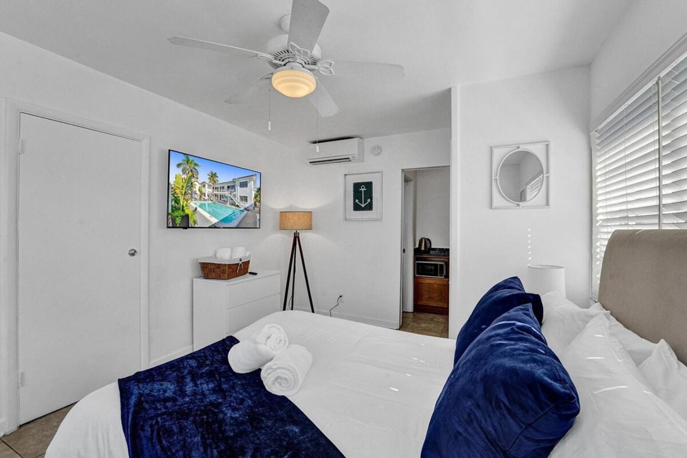 Waves On Desoto Rental Unit With Pool Hollywood Exterior foto