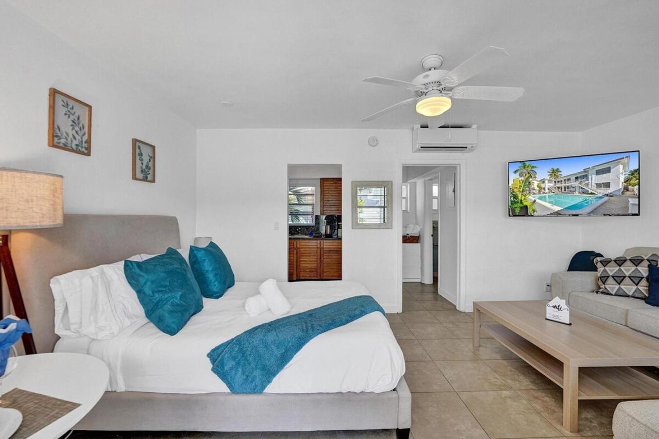 Waves On Desoto Rental Unit With Pool Hollywood Exterior foto