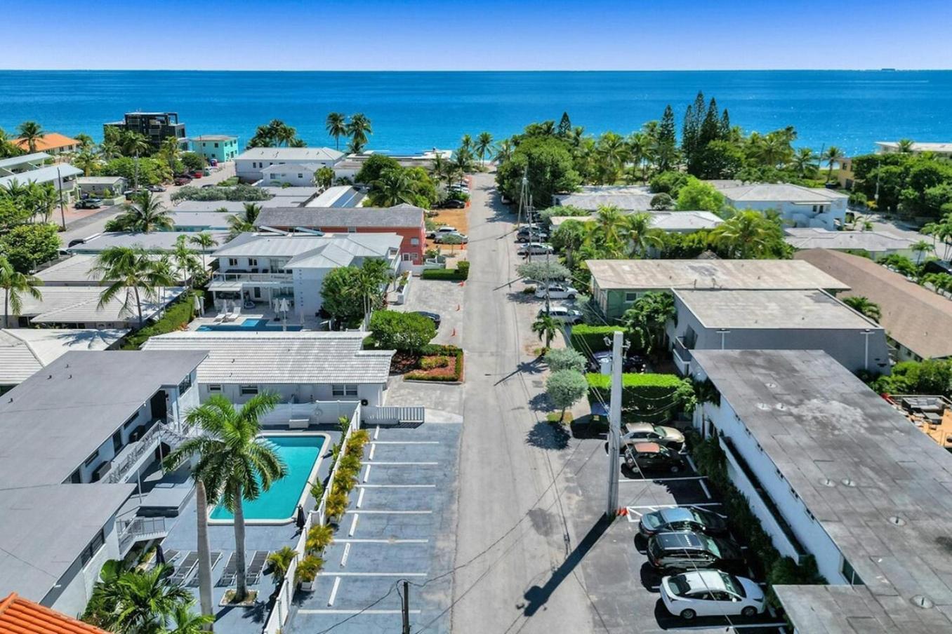 Waves On Desoto Rental Unit With Pool Hollywood Exterior foto