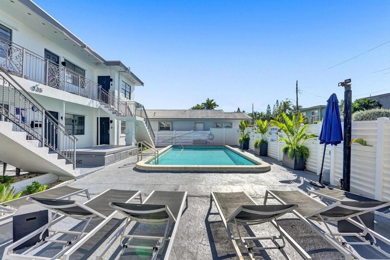 Waves On Desoto Rental Unit With Pool Hollywood Exterior foto